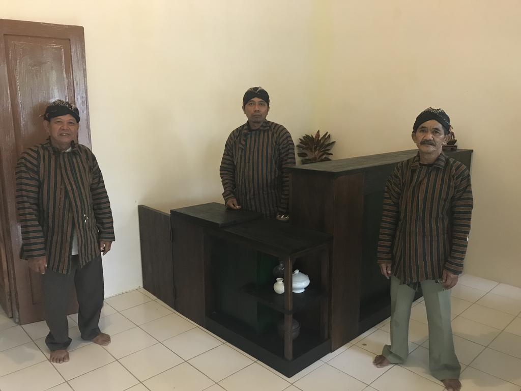 Reddoorz @ Letjend S. Parman Pacitan Hotel Exterior photo