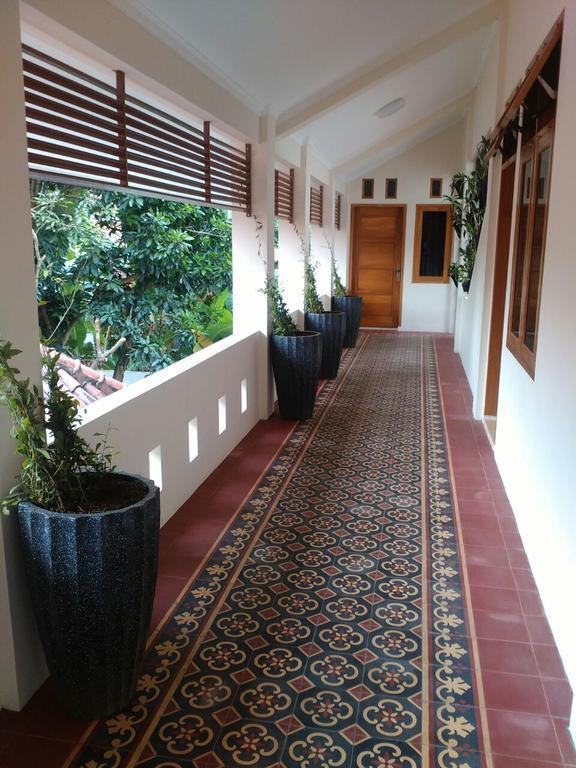 Reddoorz @ Letjend S. Parman Pacitan Hotel Exterior photo