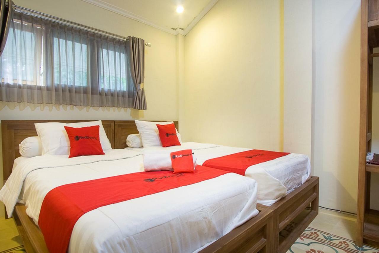 Reddoorz @ Letjend S. Parman Pacitan Hotel Exterior photo