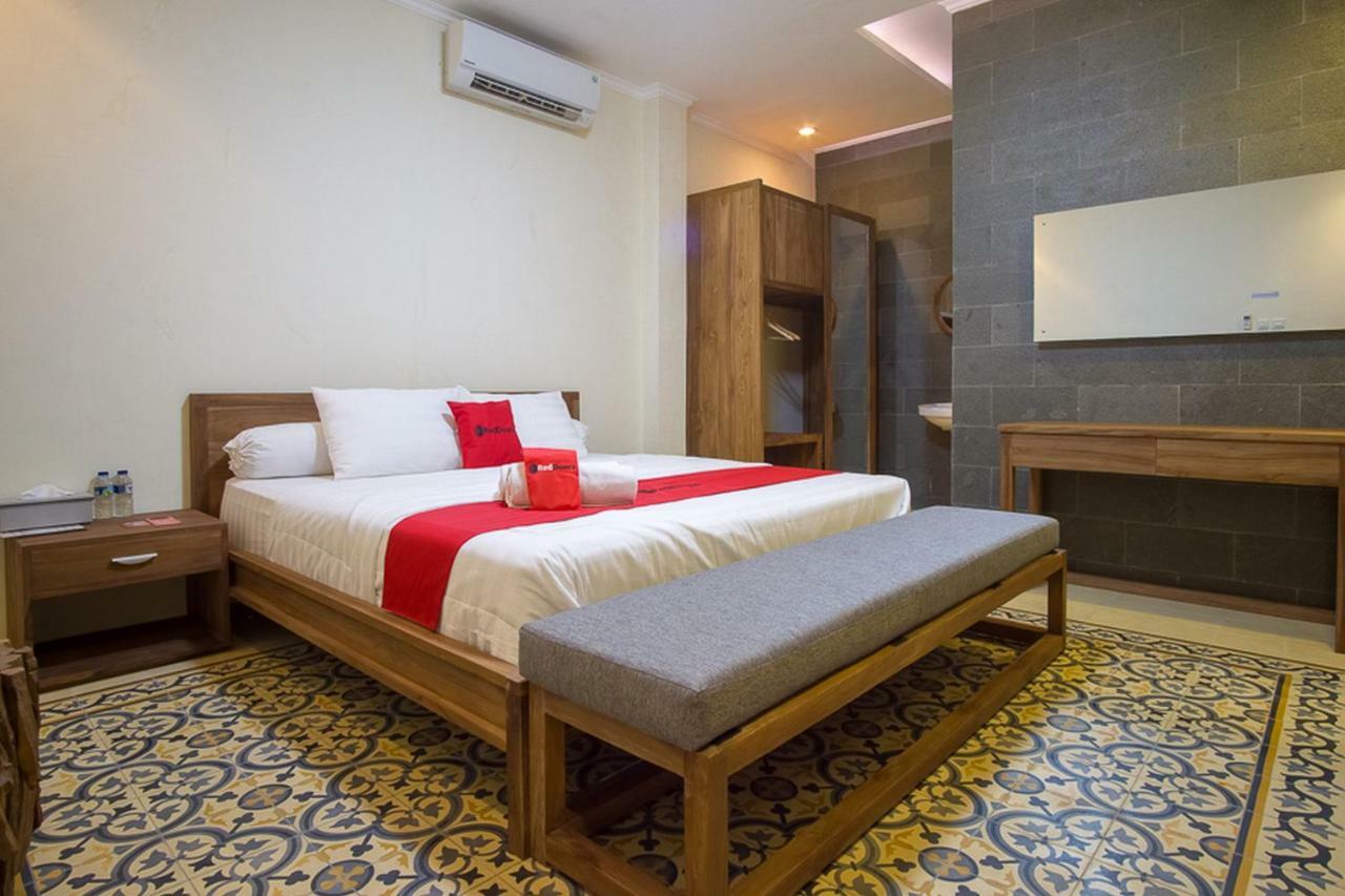 Reddoorz @ Letjend S. Parman Pacitan Hotel Exterior photo
