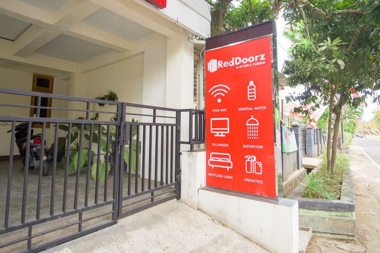 Reddoorz @ Letjend S. Parman Pacitan Hotel Exterior photo