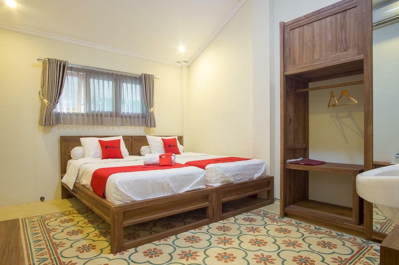 Reddoorz @ Letjend S. Parman Pacitan Hotel Exterior photo